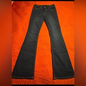 True Religion Flare boot mid rise Becca woman junior jeans Jeans size 27. NWOT